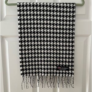 Cashmere Houndstooth Scarf-NWOT
